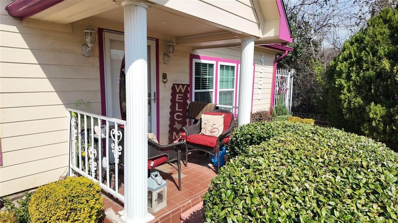 4521 Kelton Drive, Dallas TX 75209 - Photo 2