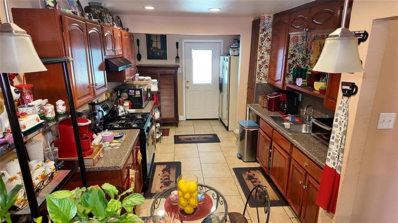 4521 Kelton Drive, Dallas TX 75209 - Photo 13