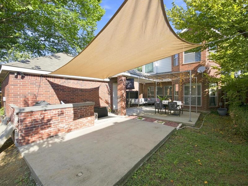 302 Republic Lane, Euless TX 76040 - Photo 36