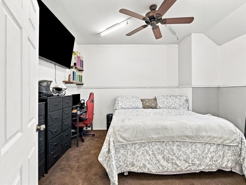 302 Republic Lane, Euless TX 76040 - Photo 10