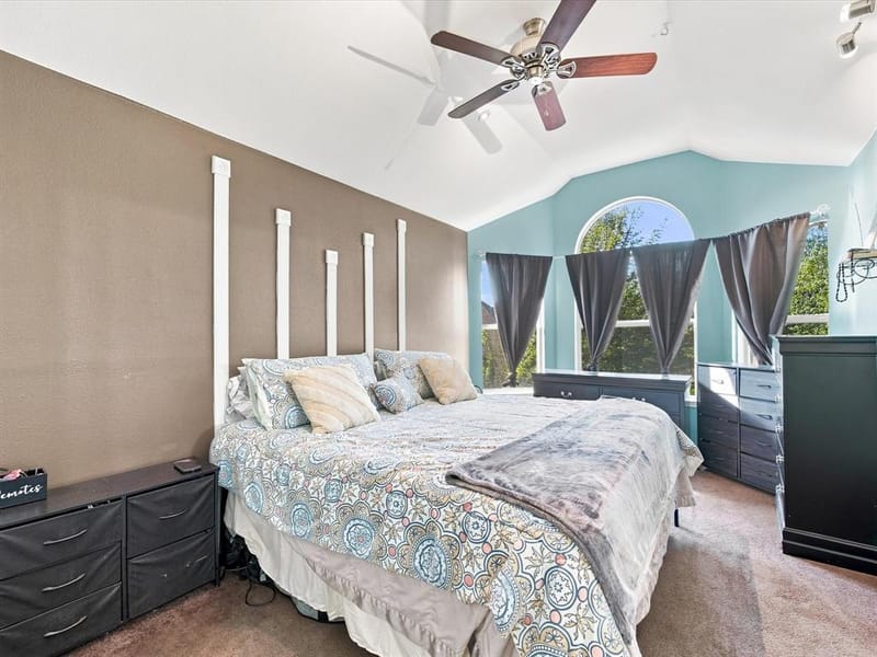 302 Republic Lane, Euless TX 76040 - Photo 4