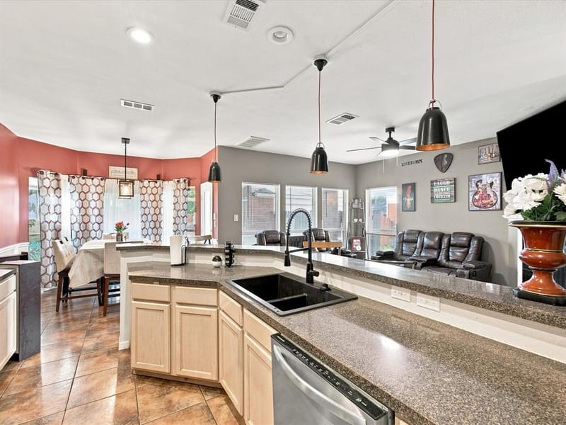 302 Republic Lane, Euless TX 76040 - Photo 25