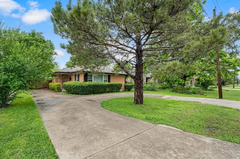 6644 Fisher Road, Dallas TX 75214 - Photo 2
