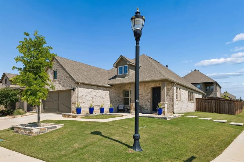360 Foxthorne Way, Little Elm TX 75068 - Photo 2