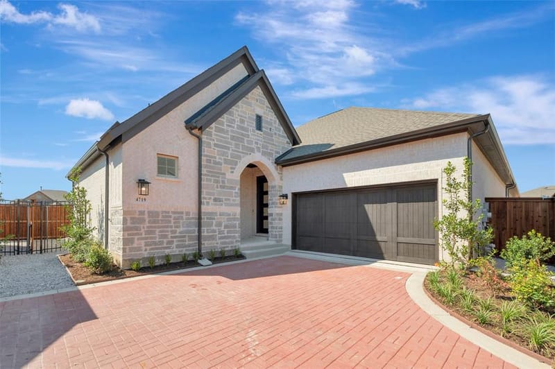 4719 Boyds Branch Drive, Arlington TX 76005