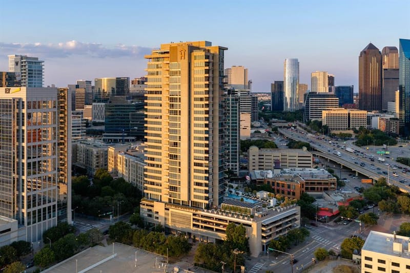 2200 Victory Avenue # 2207, Dallas TX 75219
