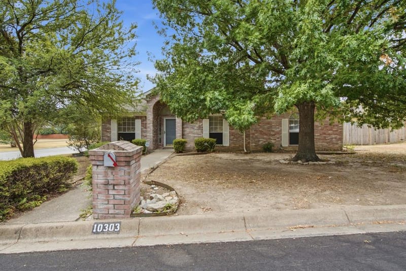 10303 Little Valley Road, Fort Worth TX 76108 - Photo 2