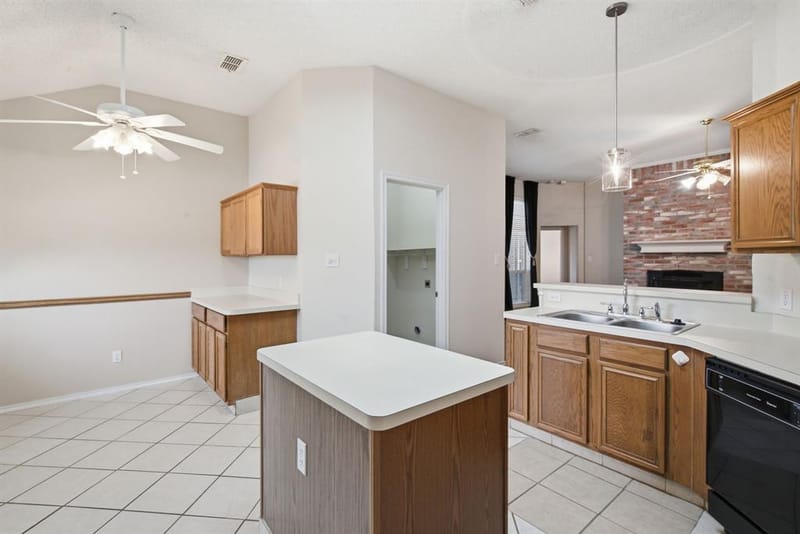10303 Little Valley Road, Fort Worth TX 76108 - Photo 14