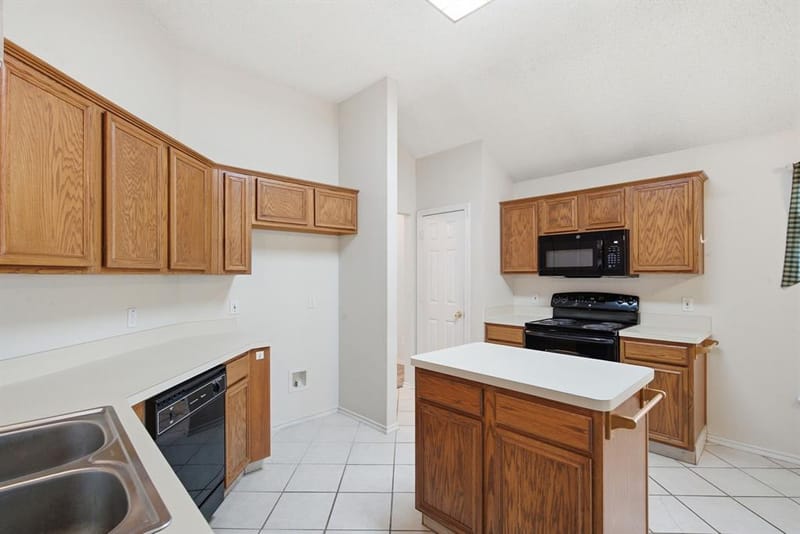 10303 Little Valley Road, Fort Worth TX 76108 - Photo 11