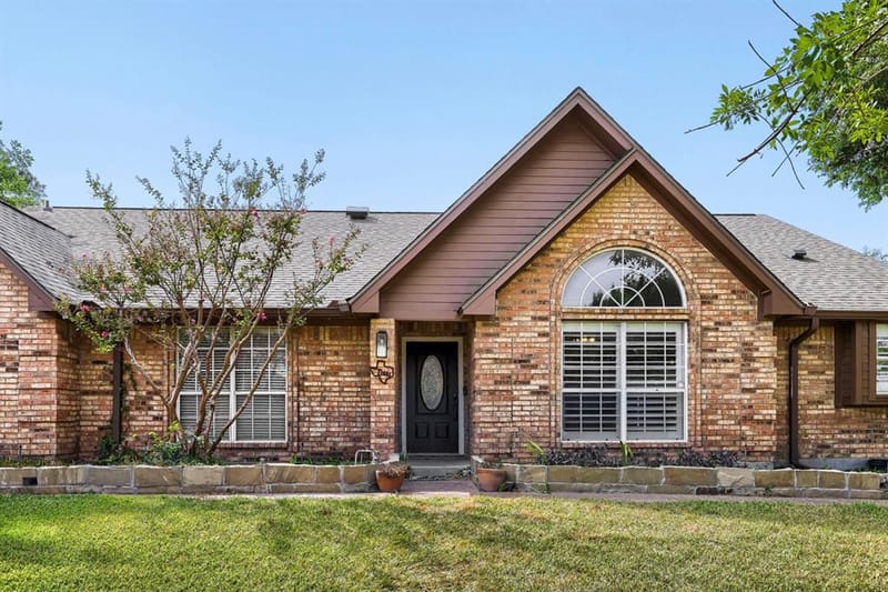 617 Buckboard Street, Ovilla TX 75154 - Photo 2