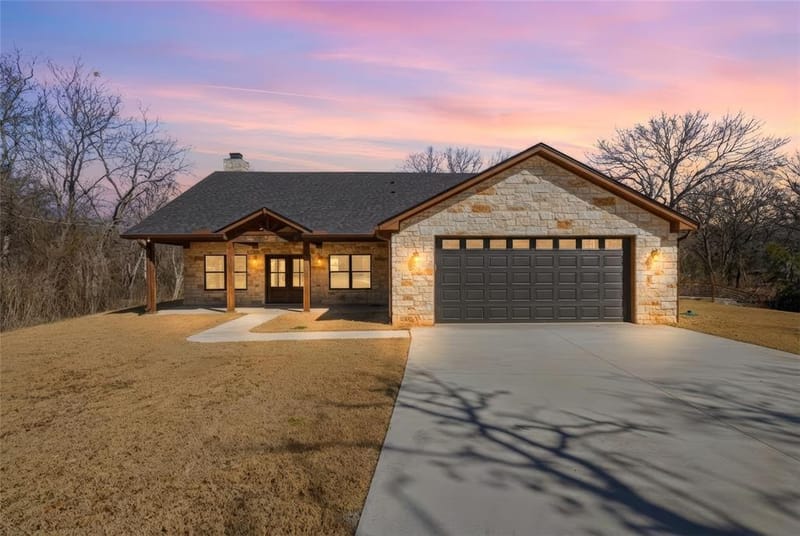 1698 Rogers Hill Road, Waco TX 76705