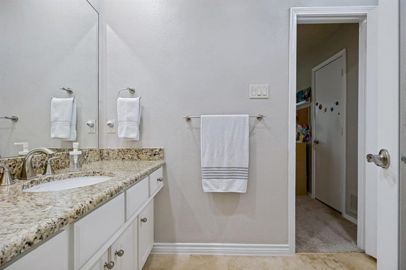 16916 Old Pond Drive, Dallas TX 75248 - Photo 16