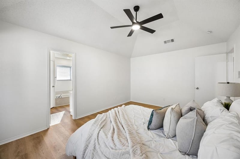 7208 Meadowbrook Drive, Watauga TX 76148 - Photo 12