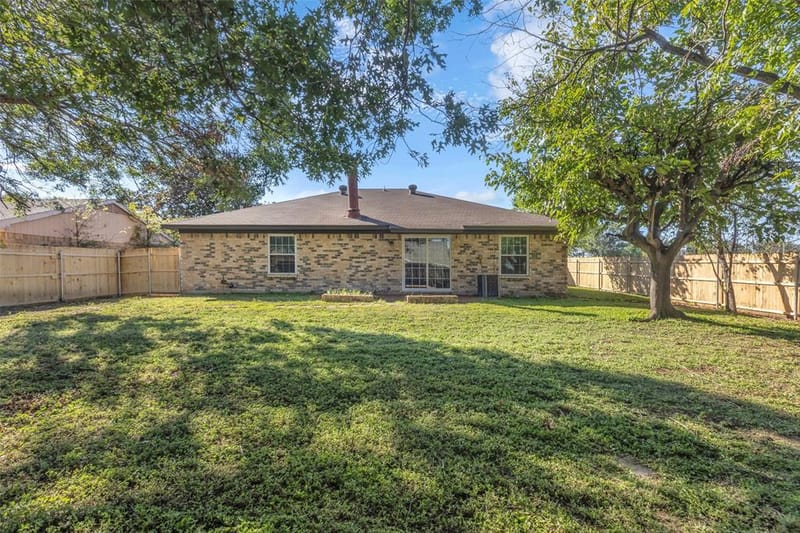 1916 Heidelberg Drive, Fort Worth TX 76134 - Photo 23