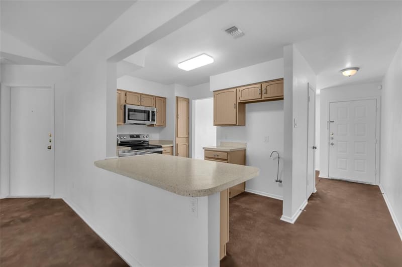 1916 Heidelberg Drive, Fort Worth TX 76134 - Photo 11