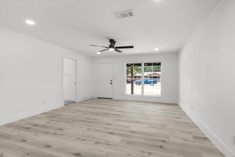 3725 Raphael Street, Fort Worth TX 76119 - Photo 10