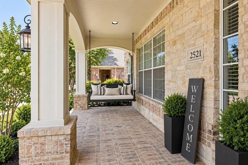 2521 Sir Tristram Lane, Lewisville TX 75056 - Photo 2