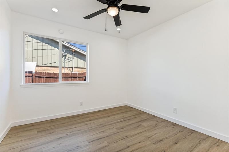 7024 Woodacre Road, Fort Worth TX 76133 - Photo 13