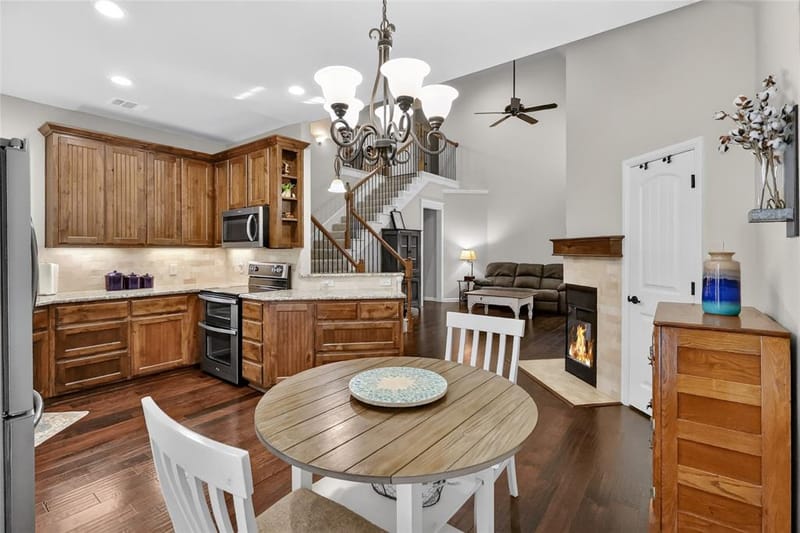 410 Heritage Heights, Weatherford TX 76085 - Photo 7