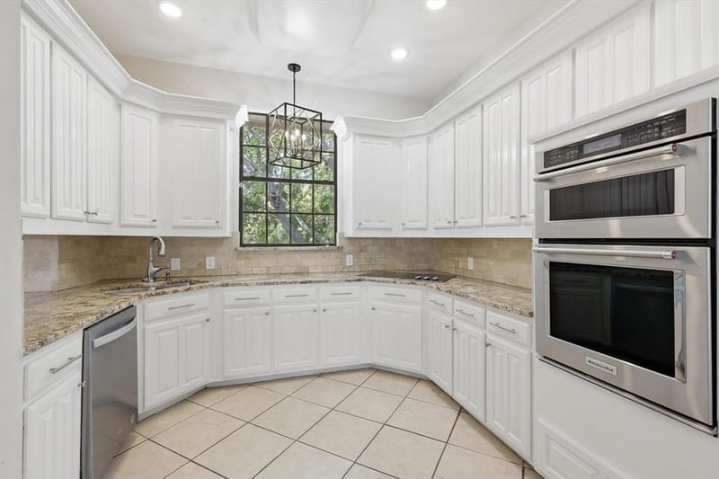 3509 Yachtclub Court, Arlington TX 76016 - Photo 12