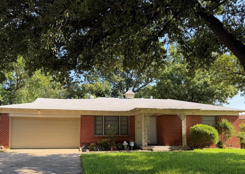 6829 Hightower Street, Fort Worth TX 76112