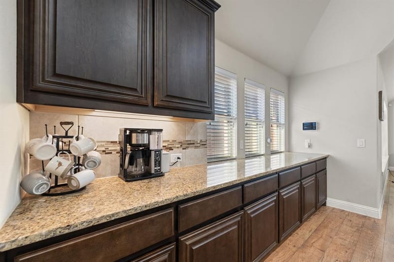 119 Gateway Drive, Alvarado TX 76009 - Photo 8