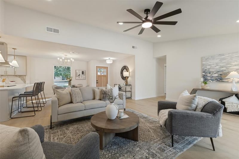 4925 Willowhaven Circle, Garland TX 75043 - Photo 10
