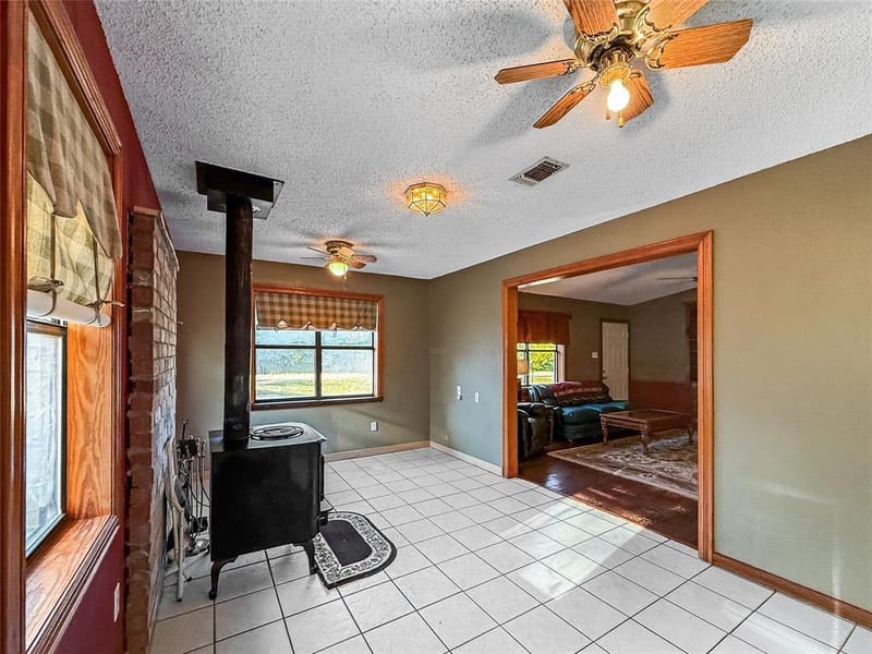 803 Farm Road 71 W, Sulphur Springs TX 75482 - Photo 15
