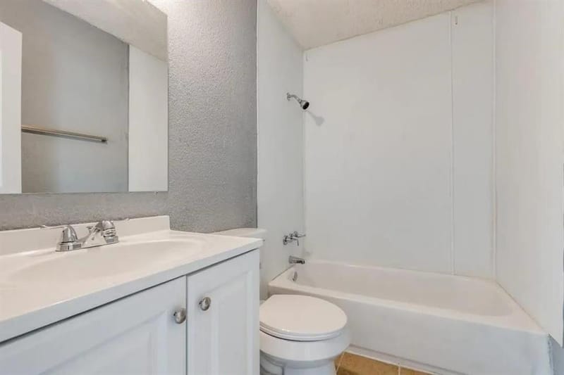 4404 Colonial Avenue, Dallas TX 75215 - Photo 3
