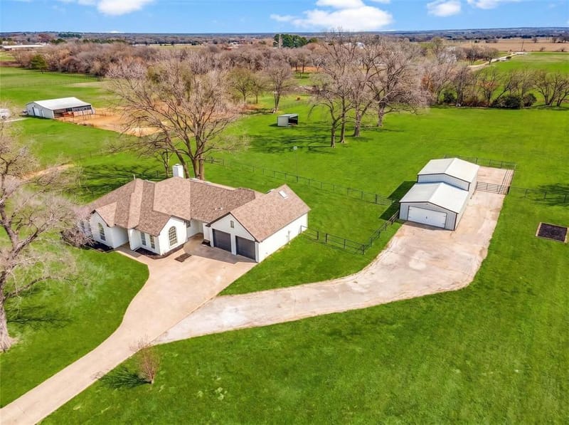 9986 Copeland Place, Pilot Point TX 76258 - Photo 2