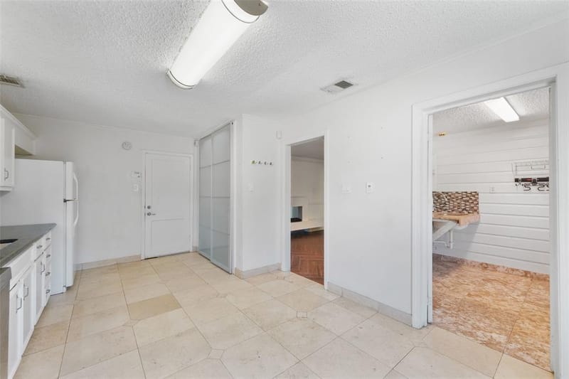 4802 W Mockingbird Lane, Dallas TX 75209 - Photo 19