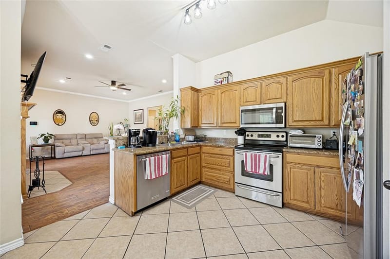 2701 Valley Ridge Lane, Sherman TX 75092 - Photo 11