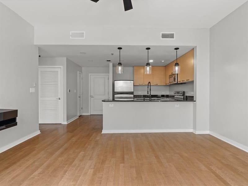 1200 Main Street # 1612, Dallas TX 75202 - Photo 9