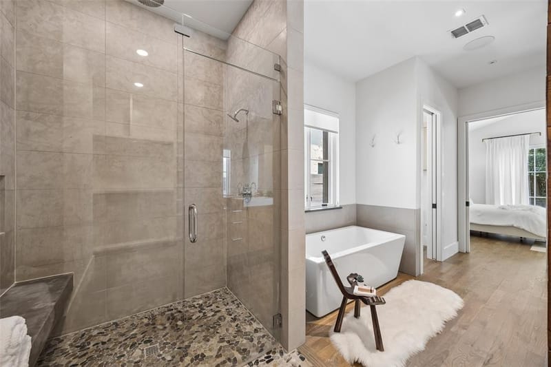 6726 Lake Circle Drive, Dallas TX 75214 - Photo 26