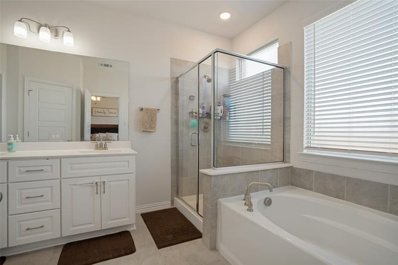 1238 Stagecoach Trail, Justin TX 76247 - Photo 23