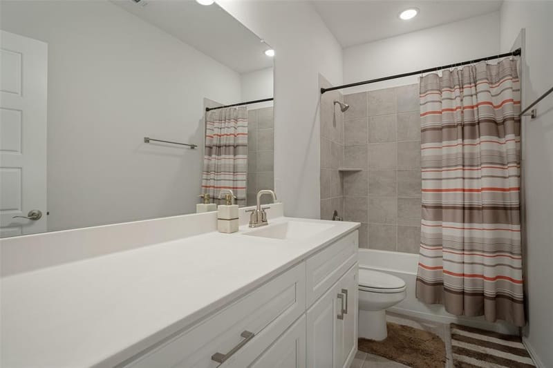 1238 Stagecoach Trail, Justin TX 76247 - Photo 32