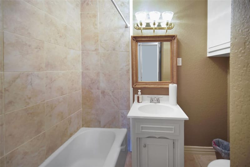 128 Oak Creek Street, Jacksboro TX 76458 - Photo 16