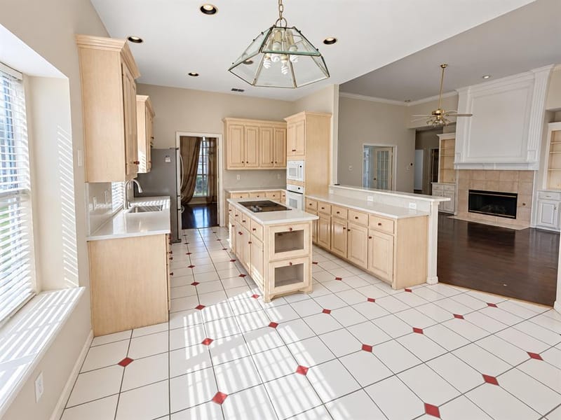 3900 Newhall Drive, Plano TX 75023 - Photo 3