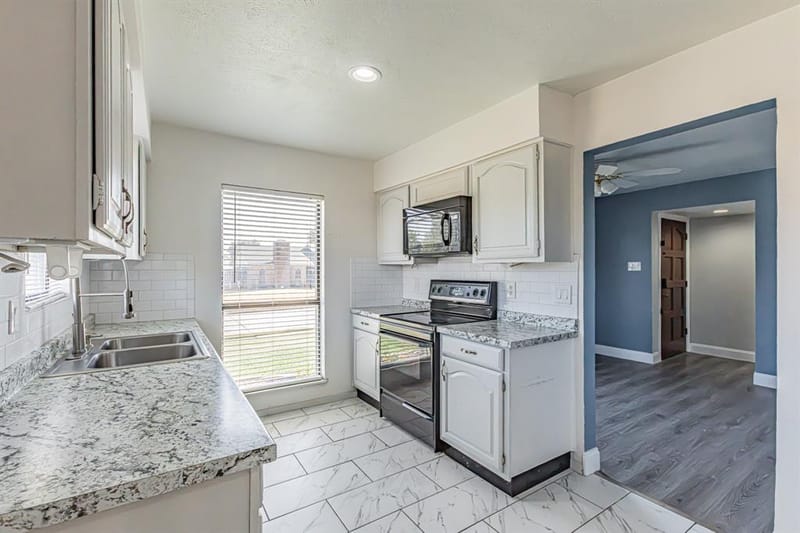 2901 Gayle Drive, Garland TX 75044 - Photo 11