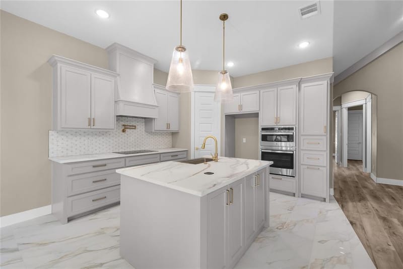 257 Billingslea Drive, Mansfield TX 76063 - Photo 9