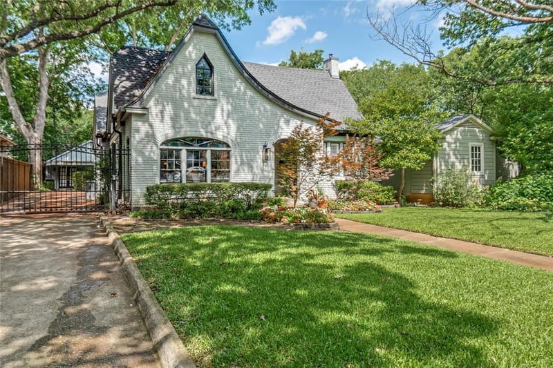 1151 N Winnetka Avenue, Dallas TX 75208 - Photo 2