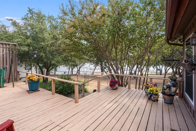 643 S Rough Creek Court, Granbury TX 76048 - Photo 34
