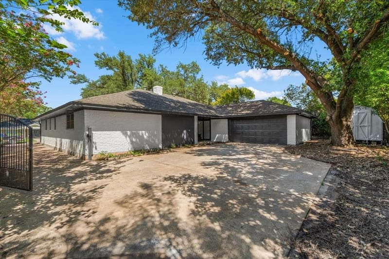 1804 Kingsborough Drive, Arlington TX 76015 - Photo 30