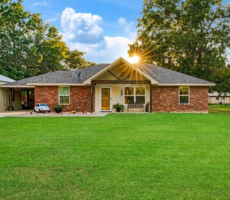 650 FENDLEY, Blossom TX 75416