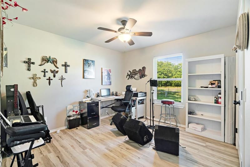 650 FENDLEY, Blossom TX 75416 - Photo 8