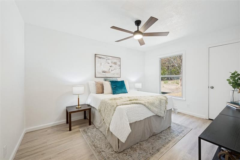 125 NE Cindy Lane, Burleson TX 76028 - Photo 8