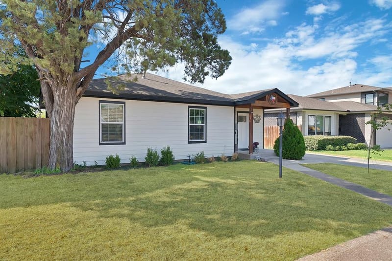 4622 Newmore Avenue, Dallas TX 75209 - Photo 2