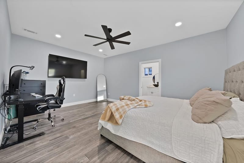 4622 Newmore Avenue, Dallas TX 75209 - Photo 24