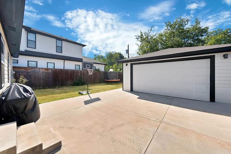 4622 Newmore Avenue, Dallas TX 75209 - Photo 33