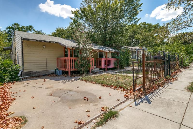 4329 Lubbock Avenue, Fort Worth TX 76115 - Photo 2